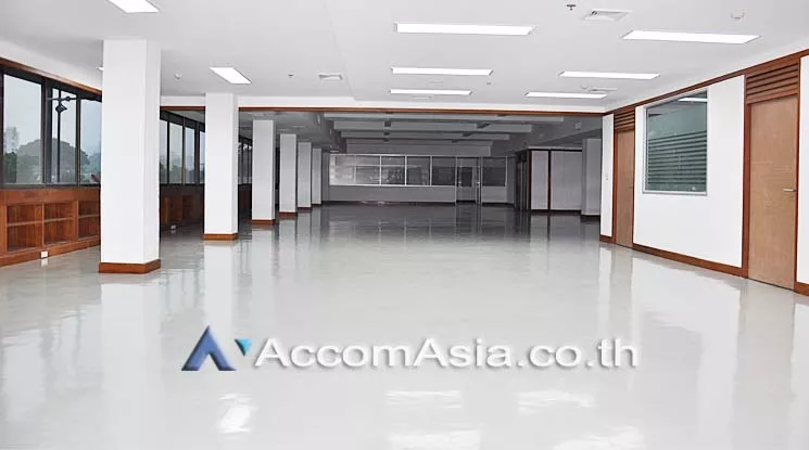 office space for rent in Dusit at Thalang Building, Bangkok Code AA15889